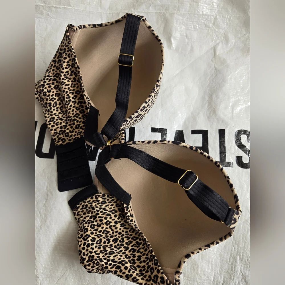 Leopard Print Women's Bra - Picture 2 of 4